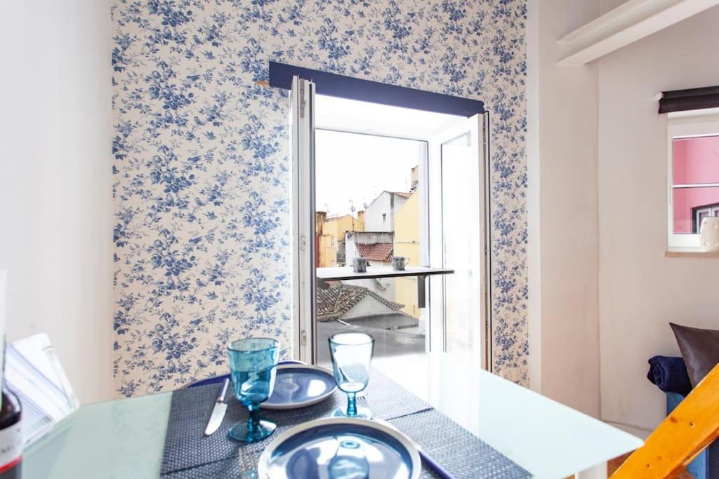 Appartement Alfama I, Eco-penthouse With View & French Balcony